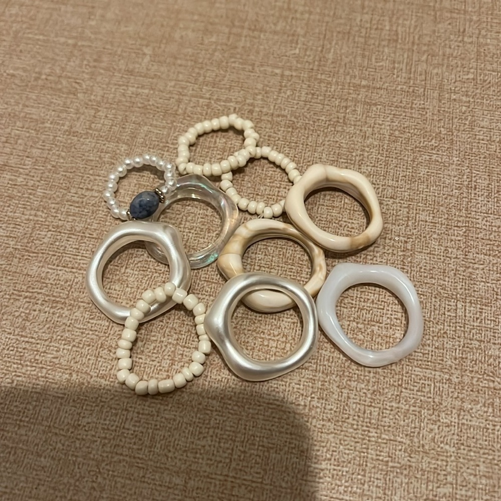 10 plastic and bead rings